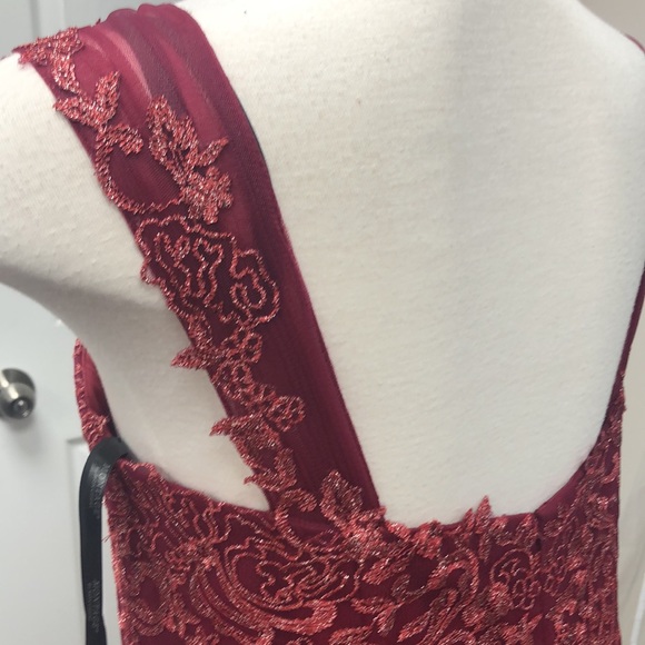 Elegant long evening dress - Picture 9 of 9